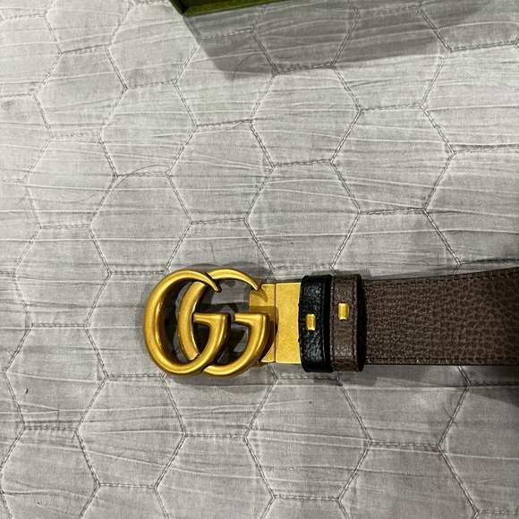 Gucci Double G Brass Buckle Reversible Leather Belt - Picture 3 of 9